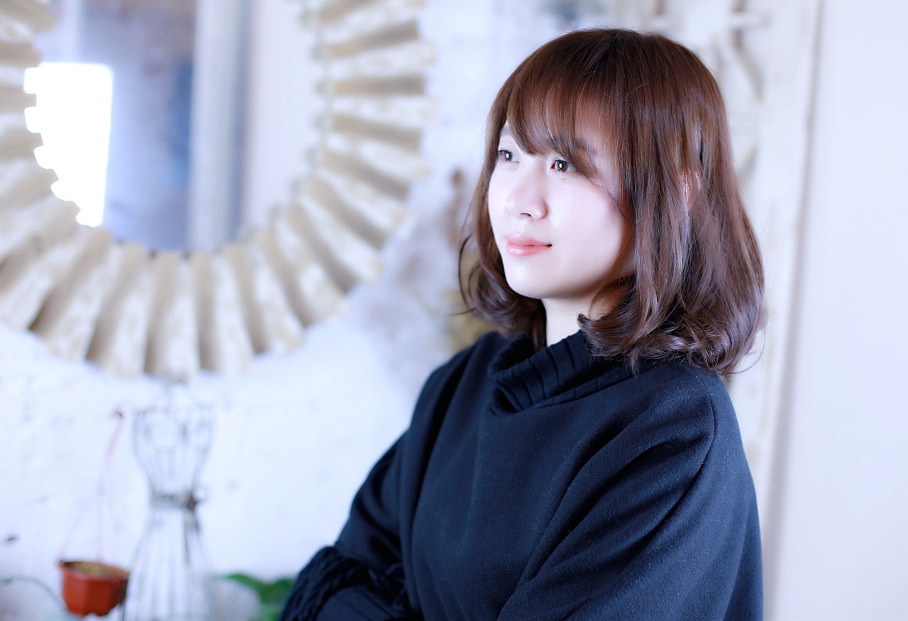 「掌握时尚潮流，2017新款女士发型推荐全攻略」