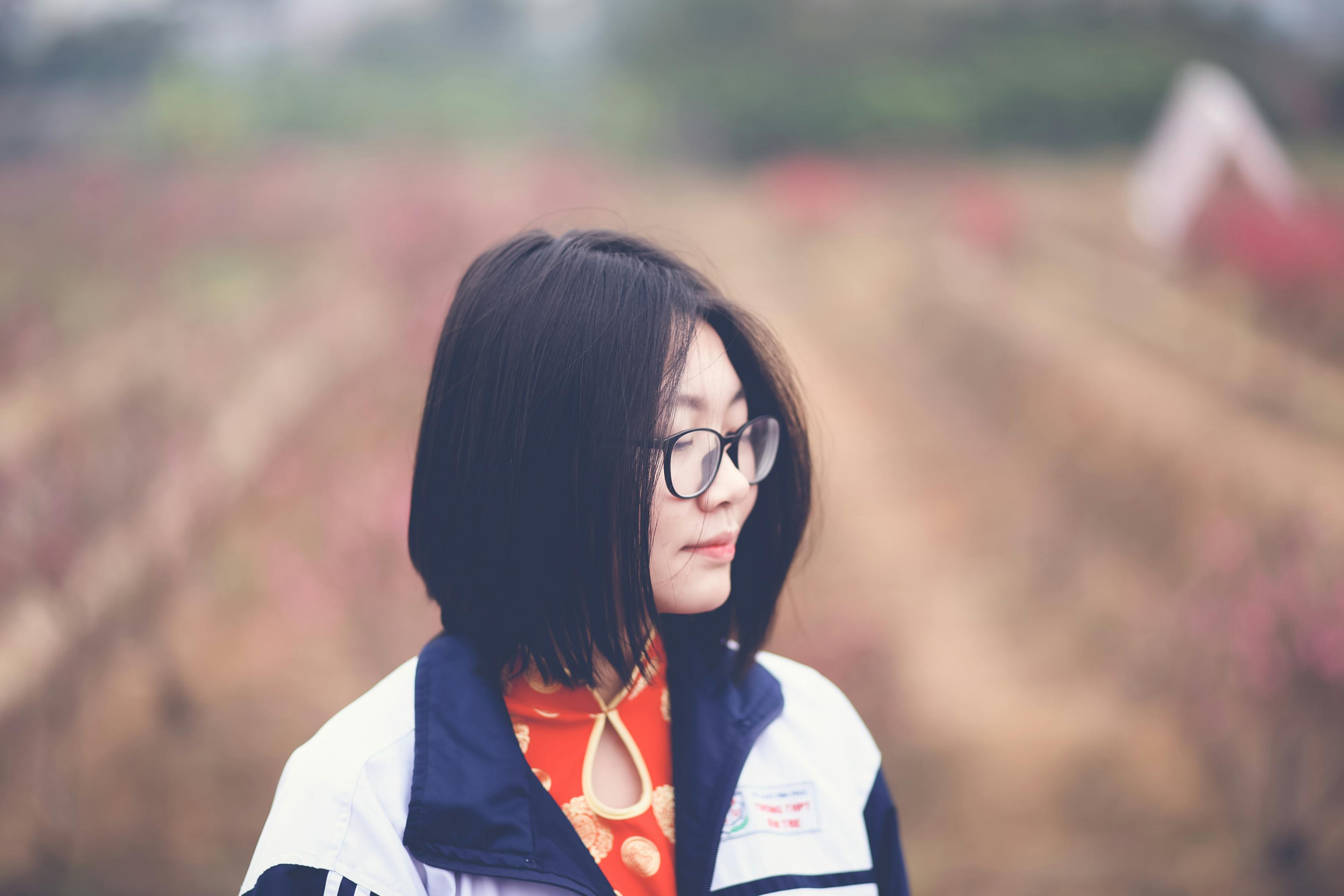 萌妻免费更新，甜蜜爱情之旅