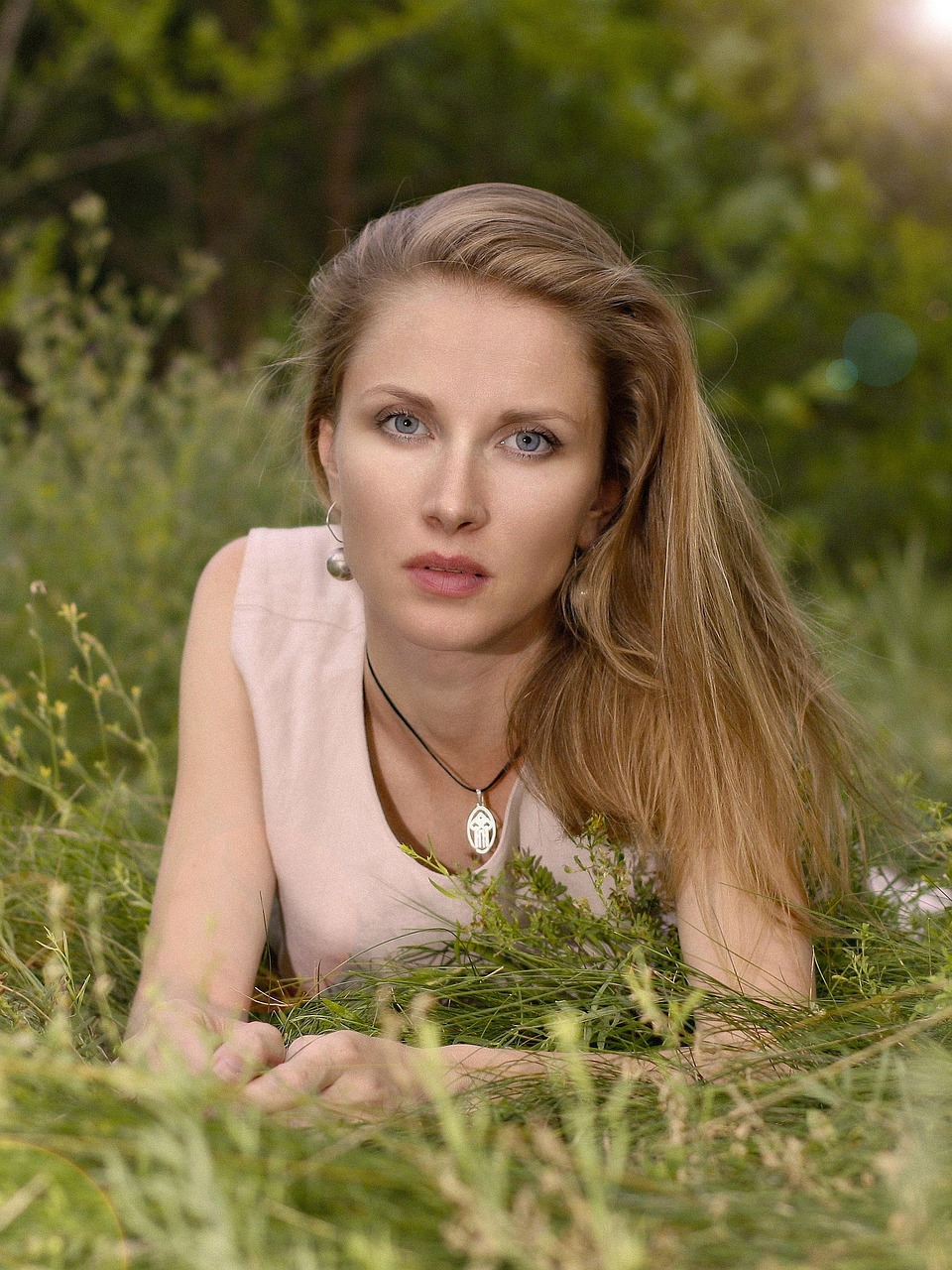 美女女明星,光环下的真实自我