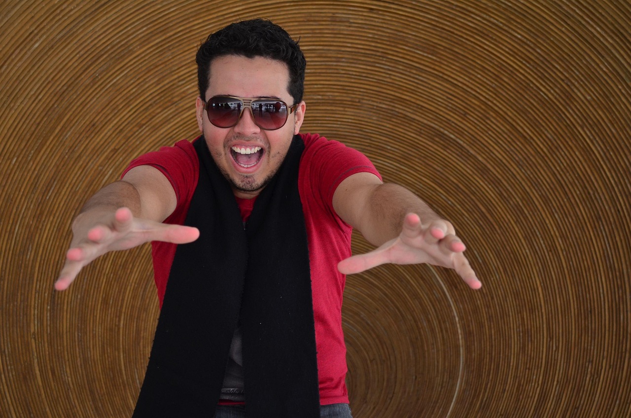 搞笑小品男演员的魅力与风采展示