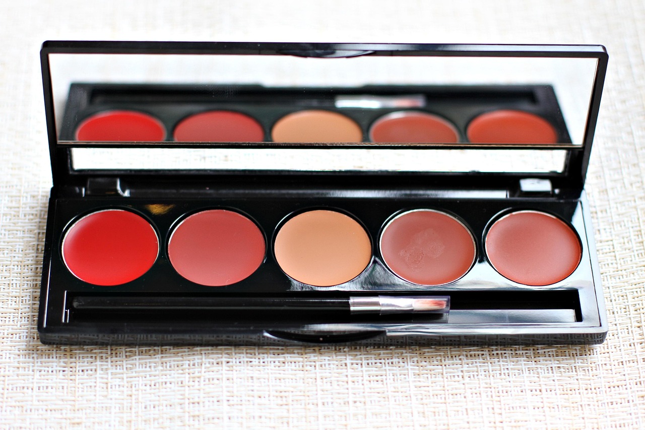 迪奥口红新品上市，时尚魅力再升级，引领口红新潮流