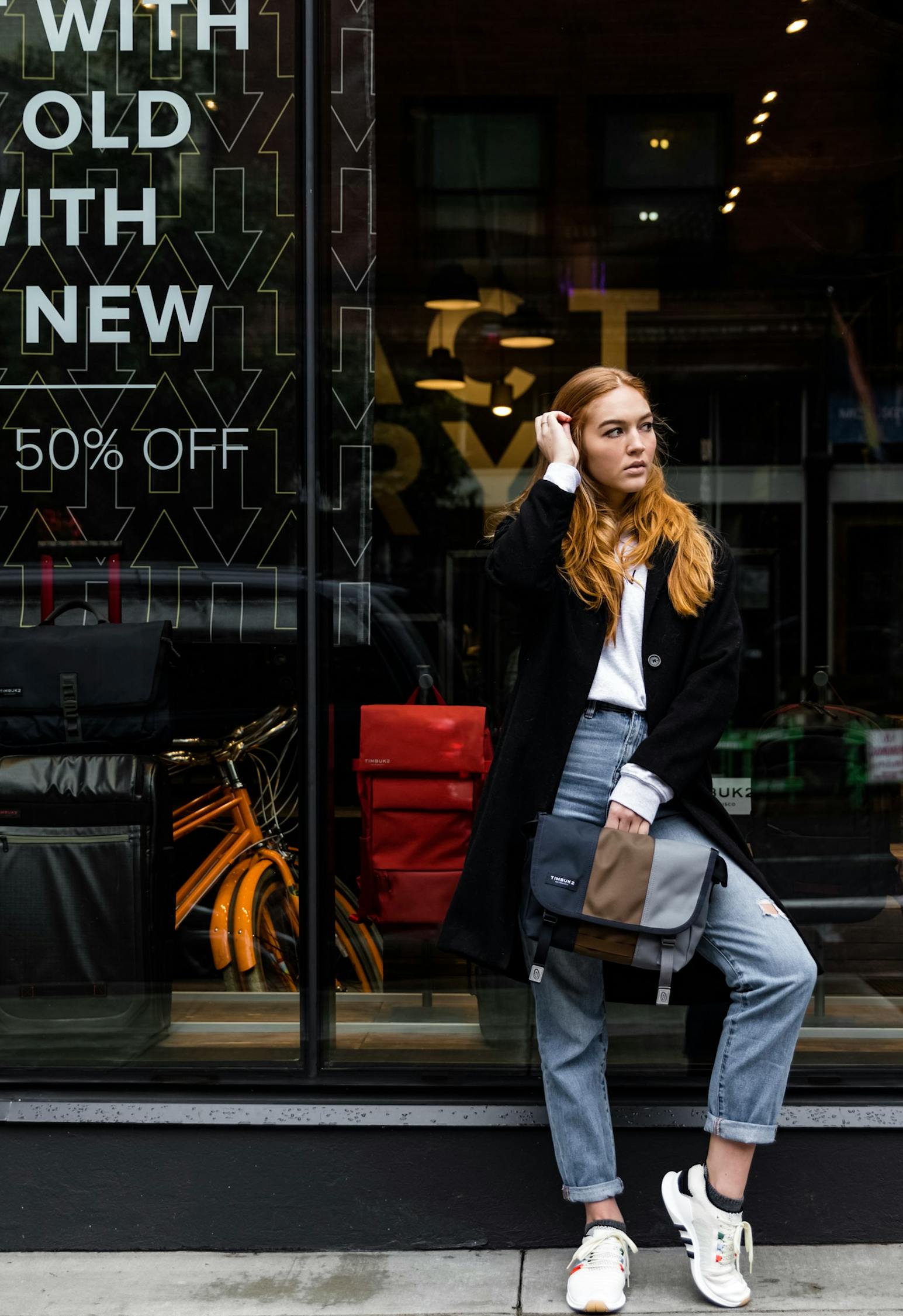 最新时尚女装精选，潮流引领的时尚魅力