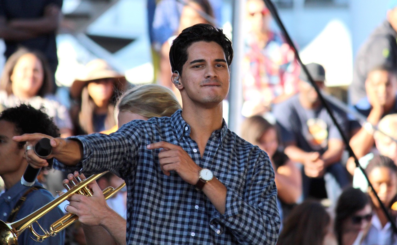 混血男明星的魅力风采，璀璨娱乐圈中的多元风采展示