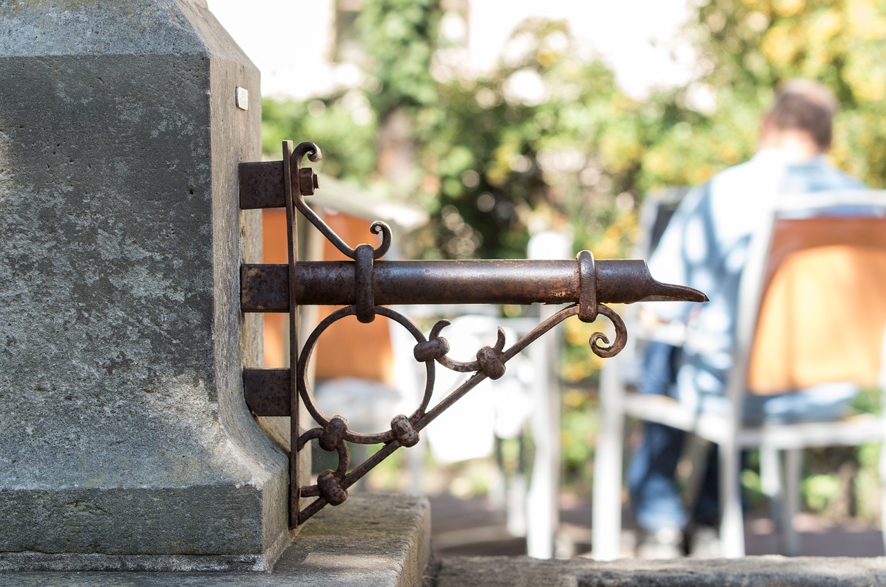 汉代陶罐,历史艺术价值与市场价格揭秘,附图片及价格参考