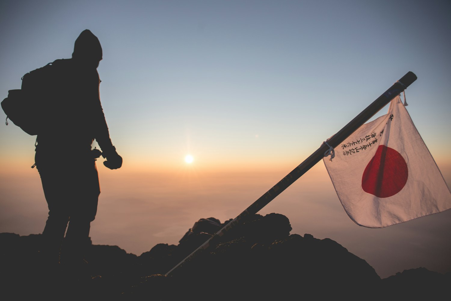 日本变态比赛的深层文化现象与社会影响探索