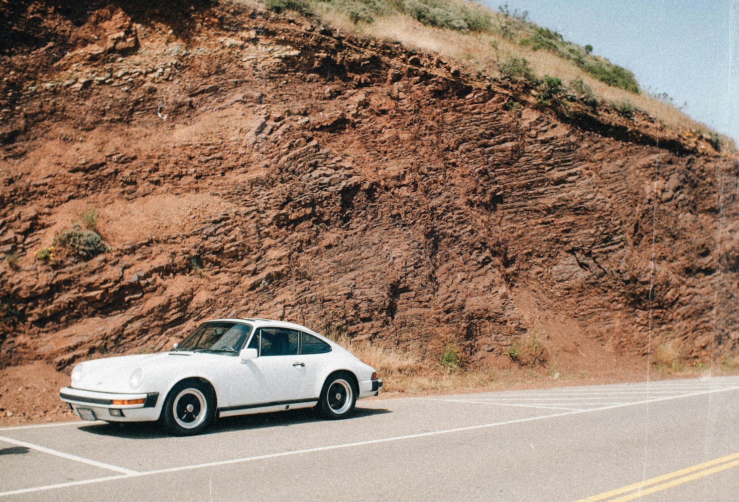 动漫汽车图片，虚拟与现实之间的速度与激情探索