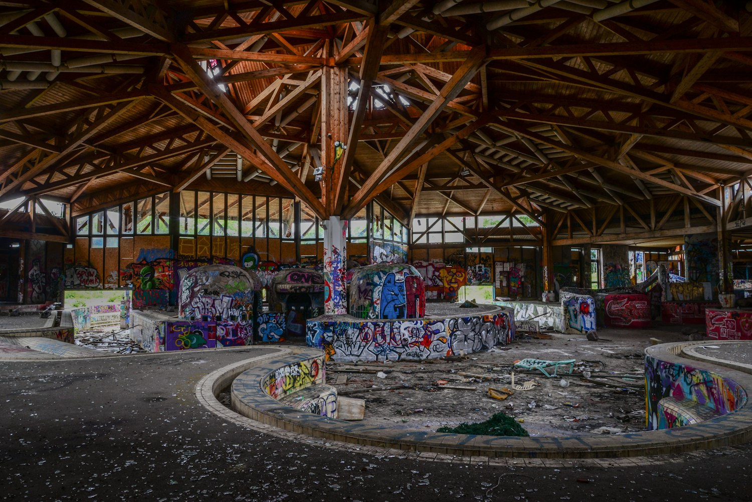 大城水上市场的繁华魅力