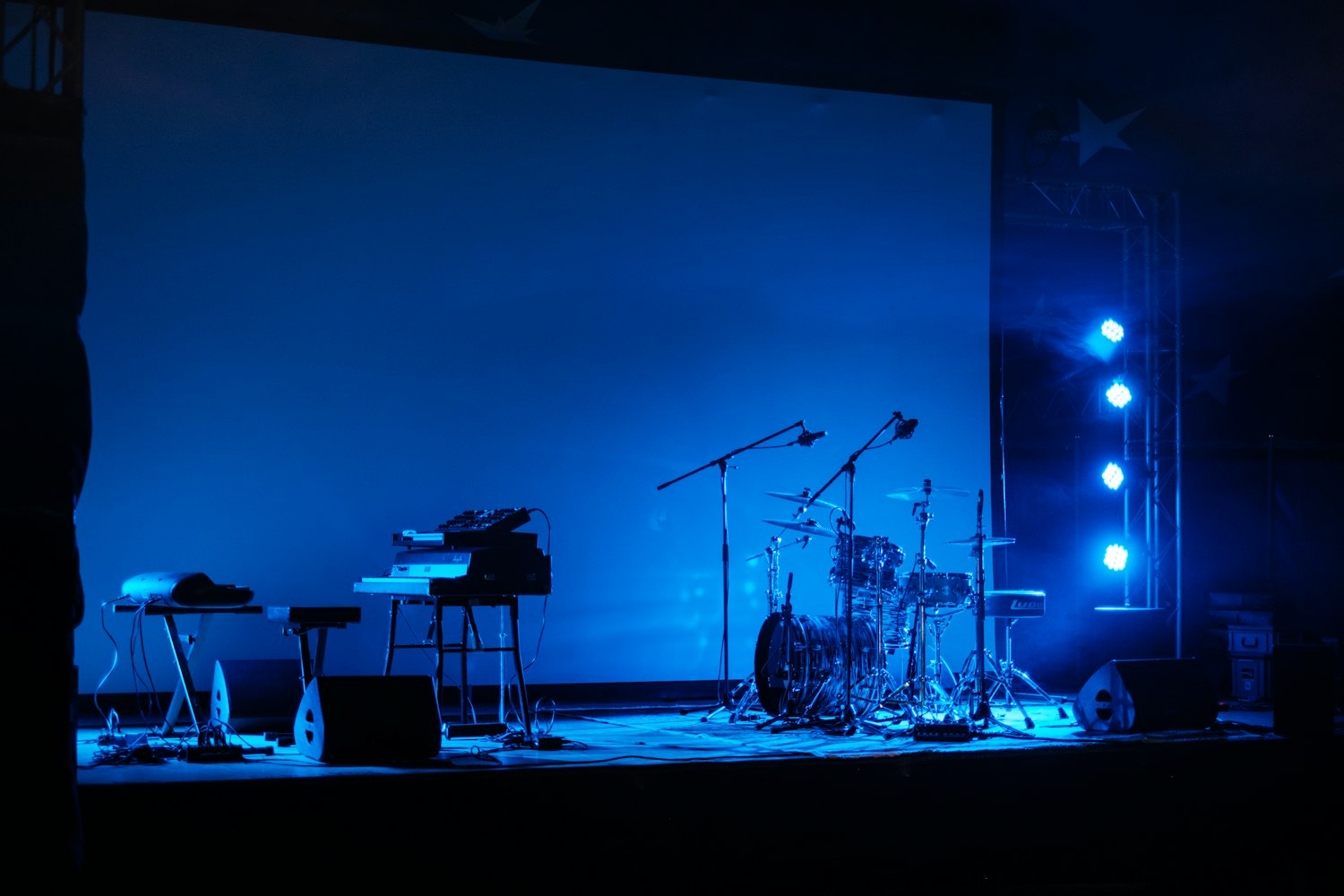 今日亚运比赛，激情与荣耀的舞台展现荣耀时刻