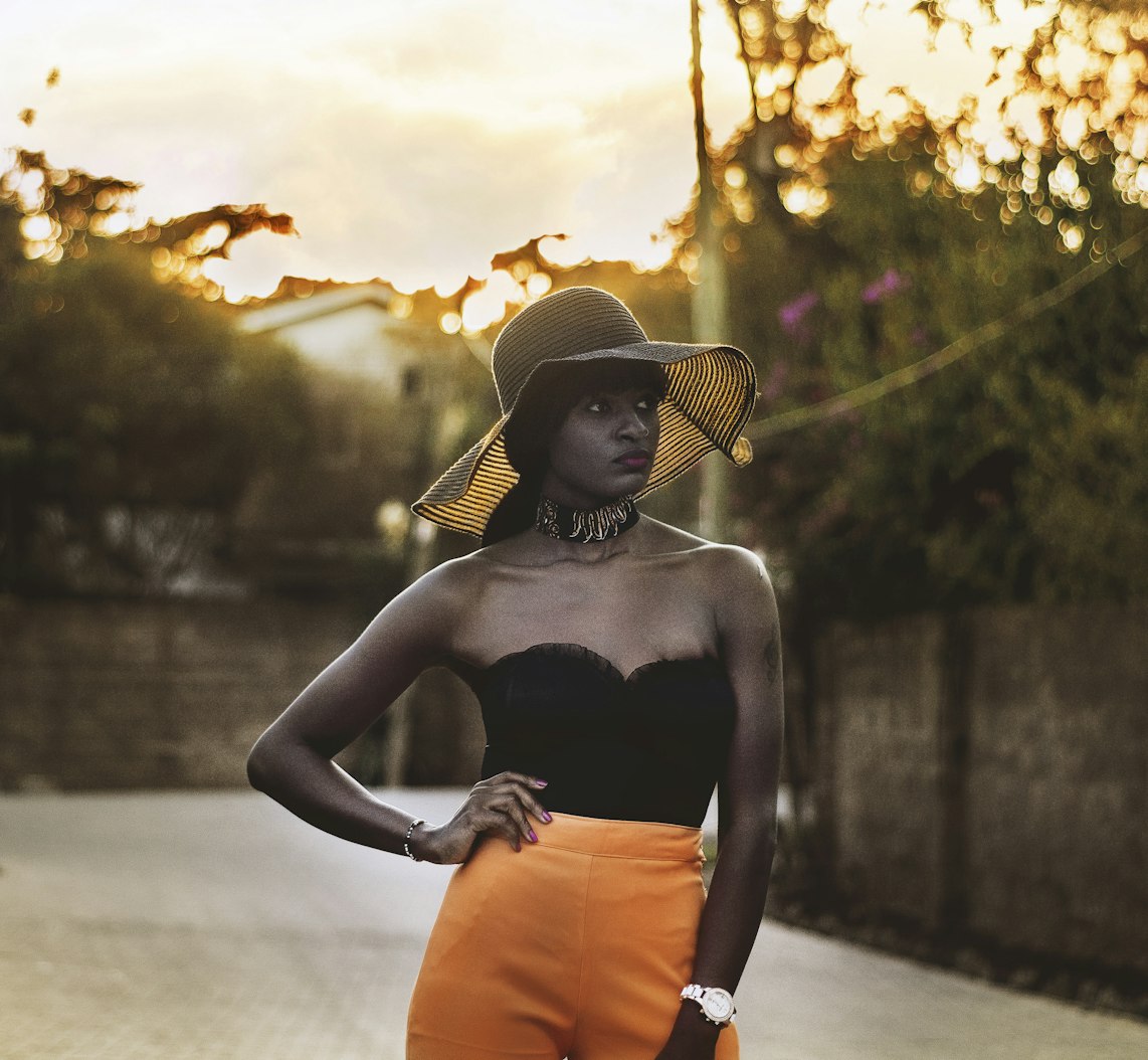 漂亮女邻居的魅力瞬间，电影中的惊艳时光