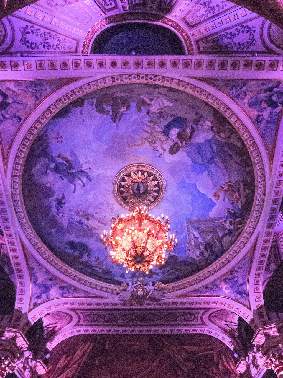 二手车限迁政策最新动态，影响、挑战与未来展望分析