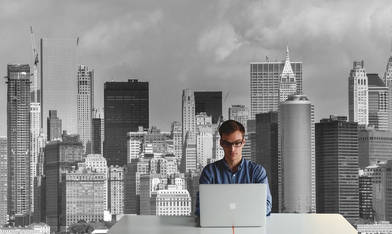 恒为科技上市，开启新征程，迈向辉煌未来