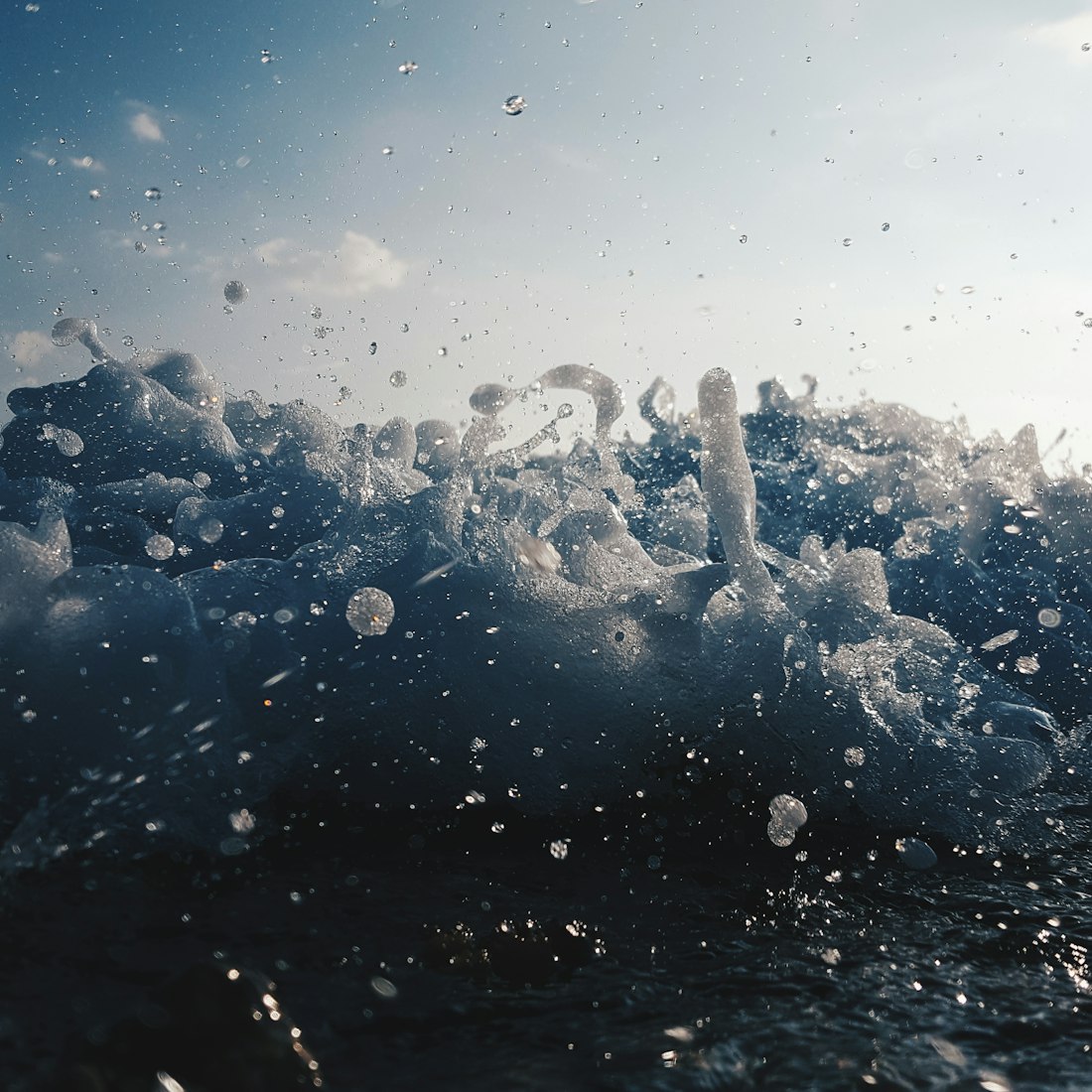 失恋动漫头像，情感与虚拟世界的交织